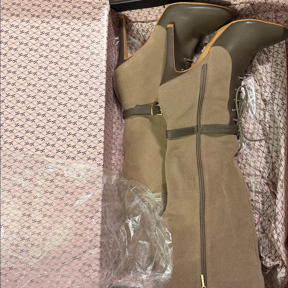 Victoria Secret Riding Boot Brown & Taupe Knee-High Boots with Zipper Worn Once